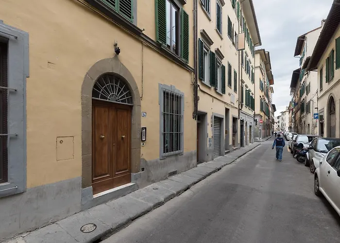 F7 - Santa Croce One Bedroom Flat For 2 Or 3 Guests